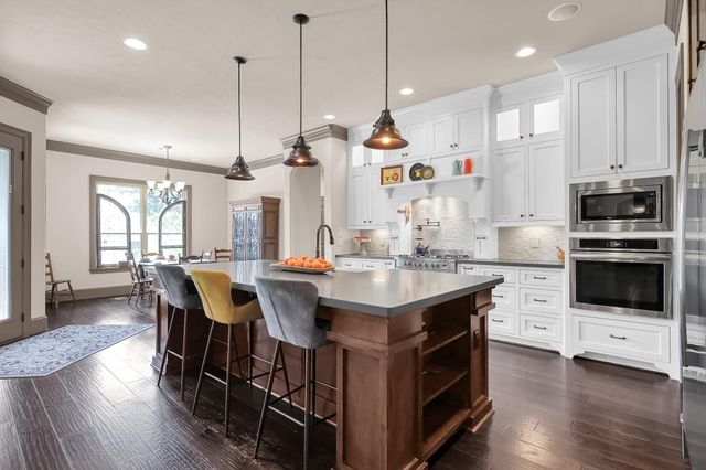 2404 Bramlet Drive, Conroe, TX 77304