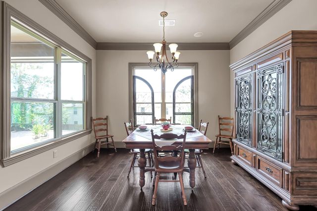 2404 Bramlet Drive, Conroe, TX 77304