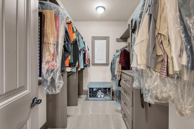 2404 Bramlet Drive, Conroe, TX 77304