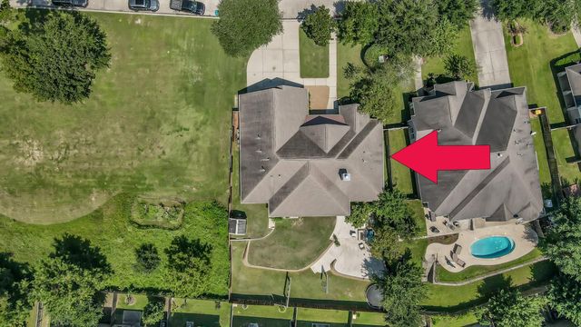 2404 Bramlet Drive, Conroe, TX 77304