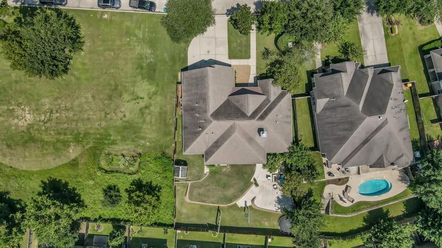 2404 Bramlet Drive, Conroe, TX 77304