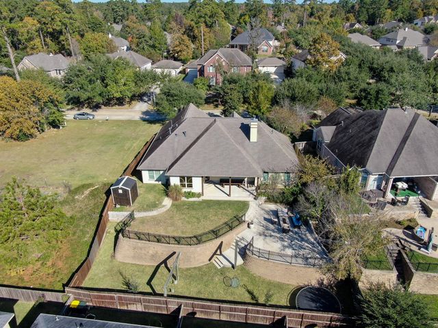 2404 Bramlet Drive, Conroe, TX 77304