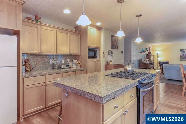 2224 Rogers Ln NW, Salem, OR 97304