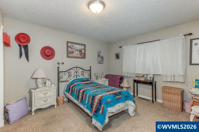 2224 Rogers Ln NW, Salem, OR 97304