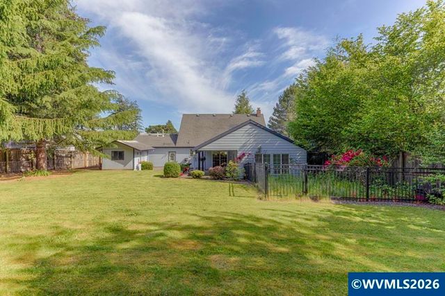 2224 Rogers Ln NW, Salem, OR 97304