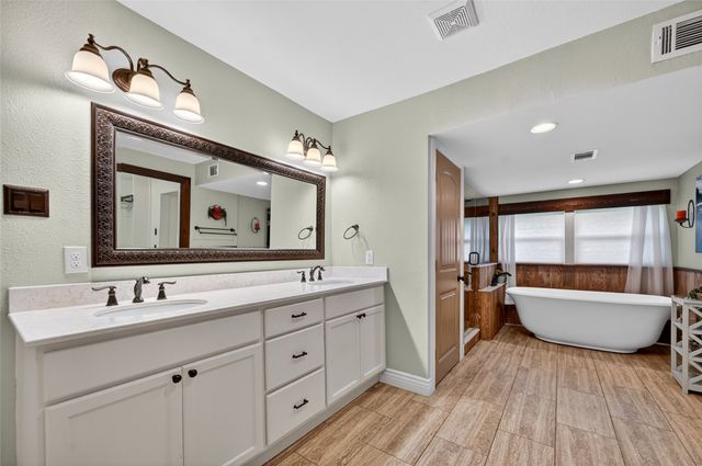 1012 Burchbury Trail, Argyle, TX 76226