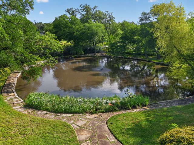 1012 Burchbury Trail, Argyle, TX 76226