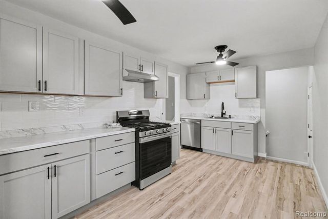 11384 Sioux, Redford, MI 48239