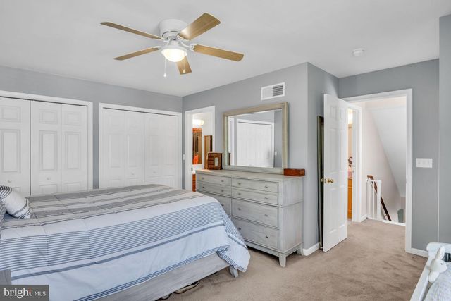 19 PARKVIEW DR, Carlisle, PA 17013