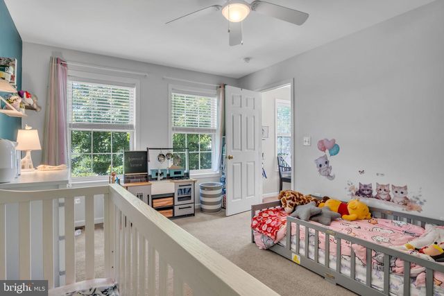 19 PARKVIEW DR, Carlisle, PA 17013