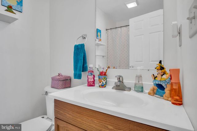 19 PARKVIEW DR, Carlisle, PA 17013