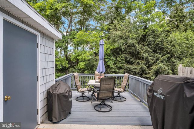 19 PARKVIEW DR, Carlisle, PA 17013