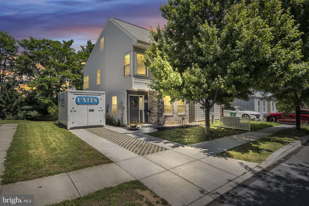 19 PARKVIEW DR, Carlisle, PA 17013