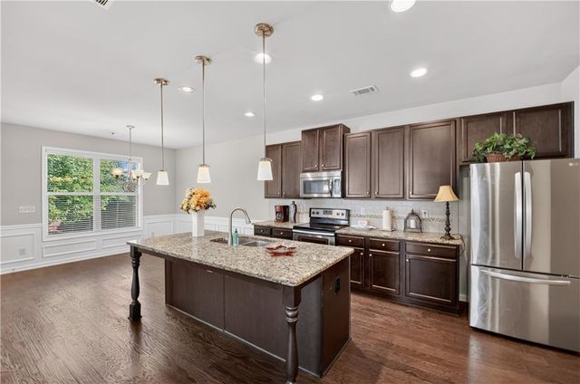 5606 Apple Grove Road, Buford, GA 30519