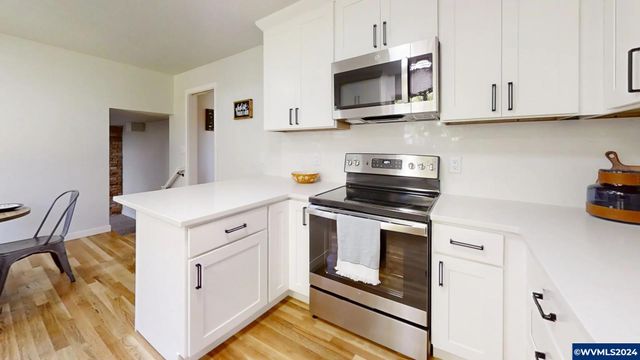 865 Glen Creek Rd NW, Salem, OR 97304