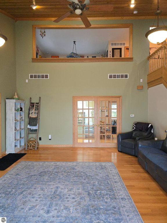 Image 18 of property listing at 10989 E Pleasant Valley Road, Shepherd, MI 48883