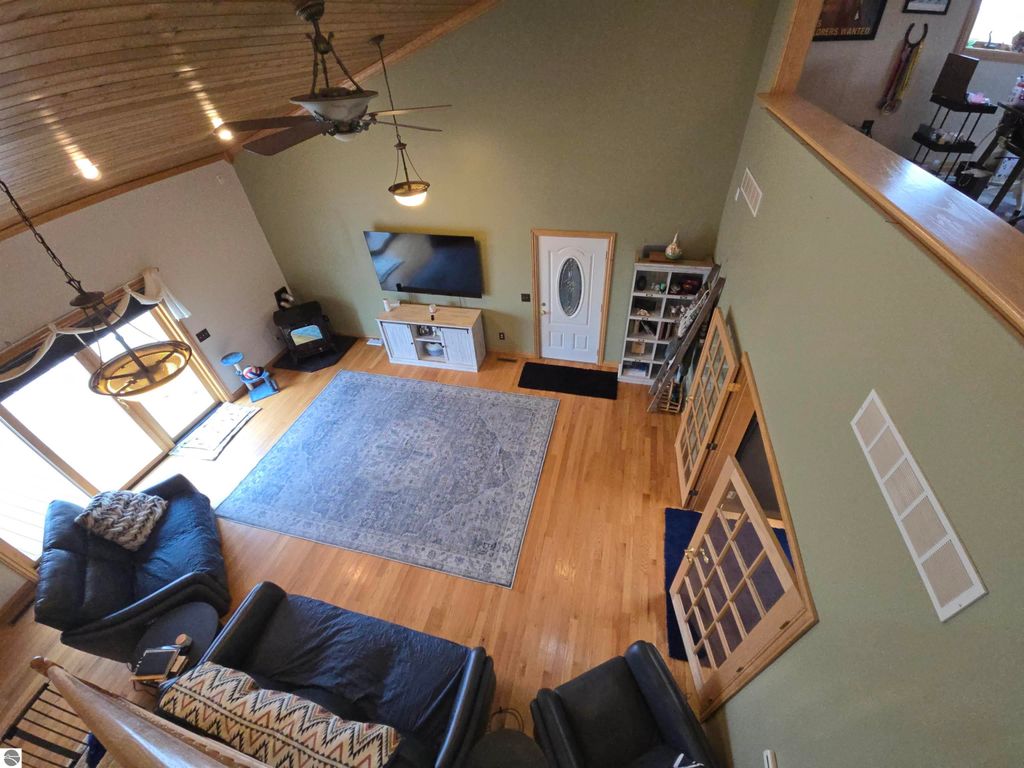 Image 21 of property listing at 10989 E Pleasant Valley Road, Shepherd, MI 48883