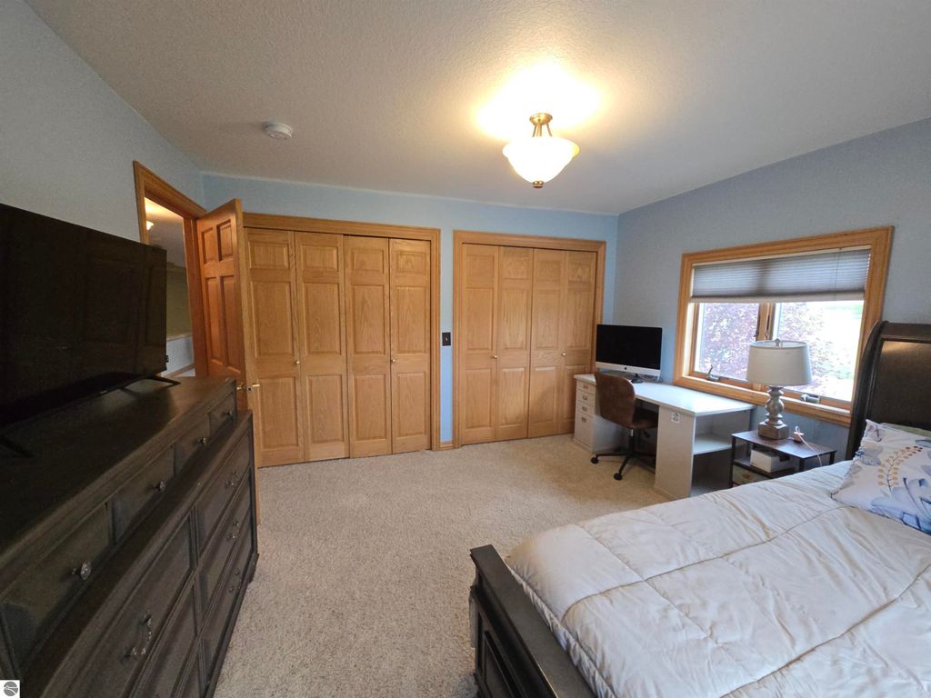 Image 28 of property listing at 10989 E Pleasant Valley Road, Shepherd, MI 48883