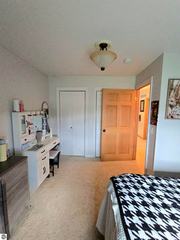 Image 29 of property listing at 10989 E Pleasant Valley Road, Shepherd, MI 48883