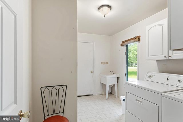 24 FAIRWAY IS, Grasonville, MD 21638