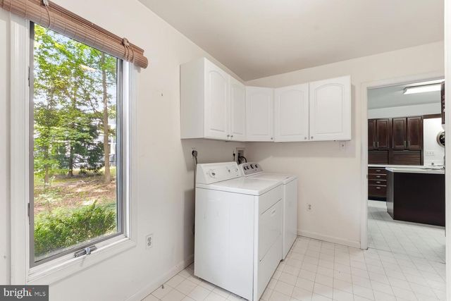 24 FAIRWAY IS, Grasonville, MD 21638