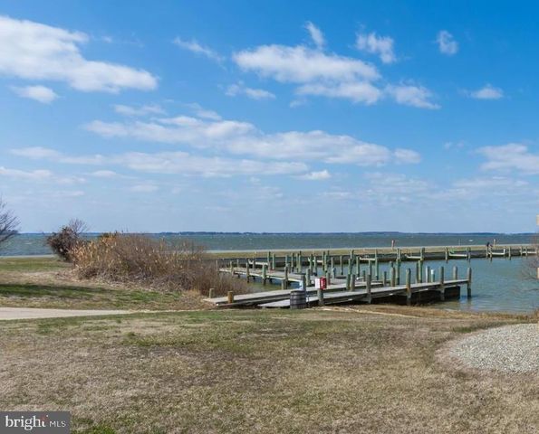 24 FAIRWAY IS, Grasonville, MD 21638