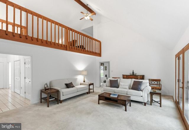 24 FAIRWAY IS, Grasonville, MD 21638