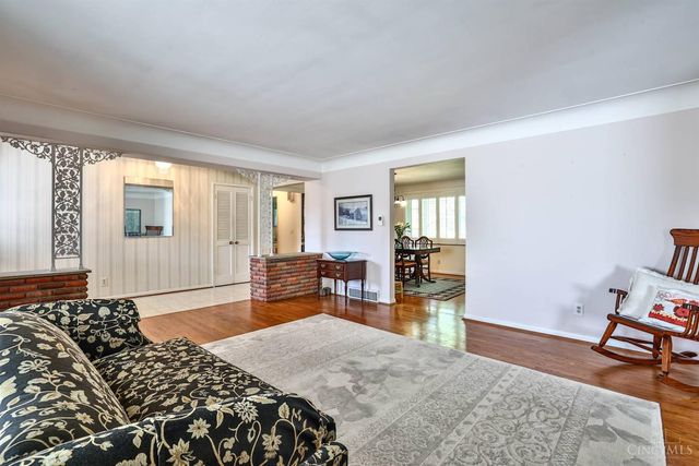 3592 Horncastle Drive, Evendale, OH 45241