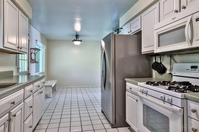 3592 Horncastle Drive, Evendale, OH 45241