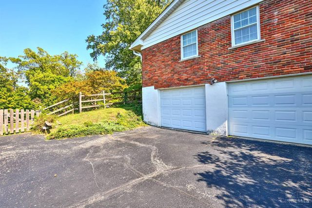 3592 Horncastle Drive, Evendale, OH 45241