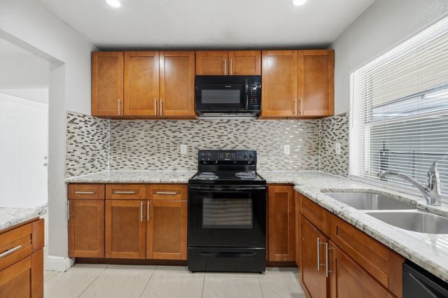 7560 Venetian Street, Miramar, FL 33023