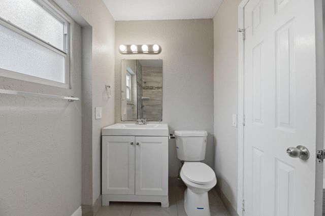 7560 Venetian Street, Miramar, FL 33023