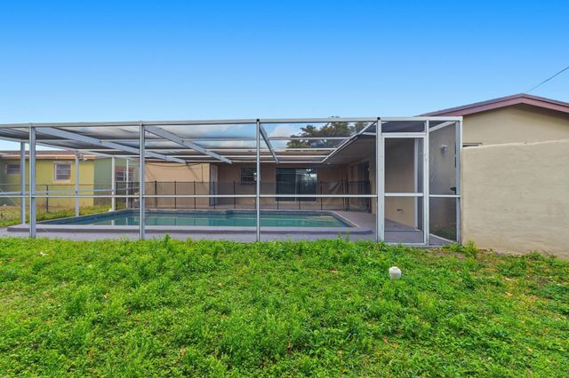 7560 Venetian Street, Miramar, FL 33023