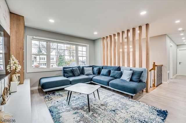 117 E Elmwood Dr, South Plainfield Boro, NJ 07080