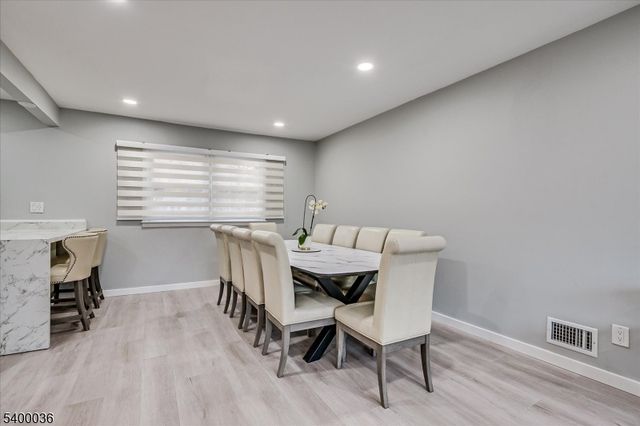 117 E Elmwood Dr, South Plainfield Boro, NJ 07080