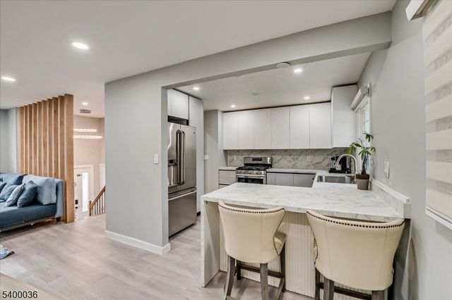 117 E Elmwood Dr, South Plainfield Boro, NJ 07080