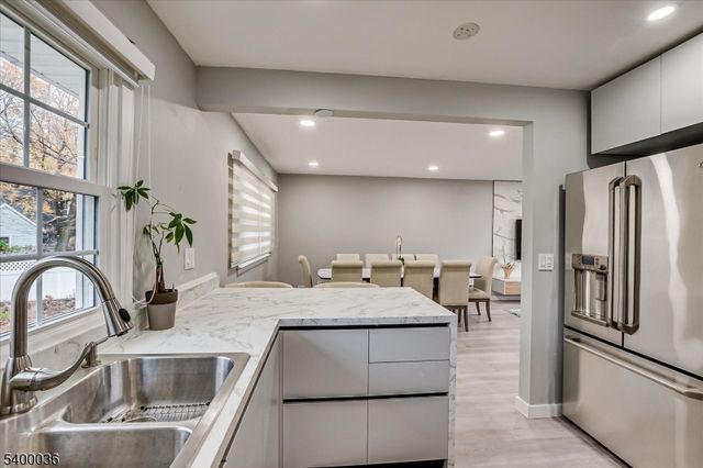 117 E Elmwood Dr, South Plainfield Boro, NJ 07080