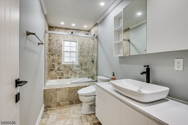 117 E Elmwood Dr, South Plainfield Boro, NJ 07080