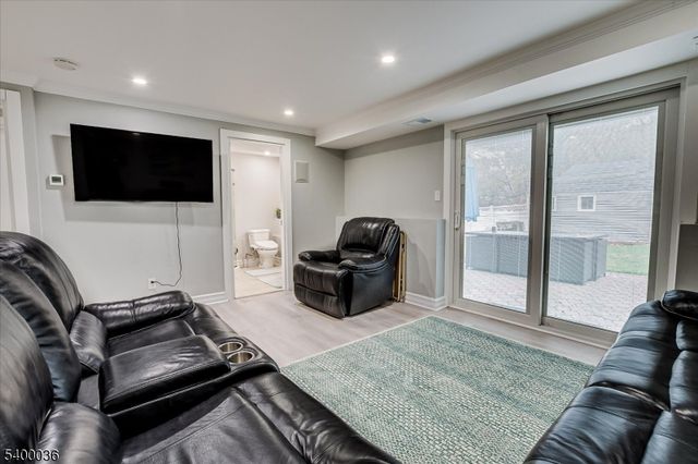 117 E Elmwood Dr, South Plainfield Boro, NJ 07080