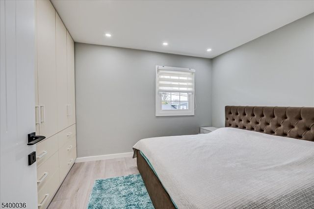 117 E Elmwood Dr, South Plainfield Boro, NJ 07080