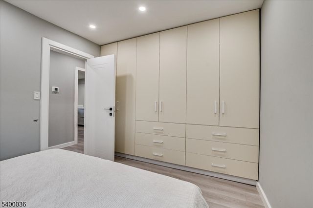 117 E Elmwood Dr, South Plainfield Boro, NJ 07080