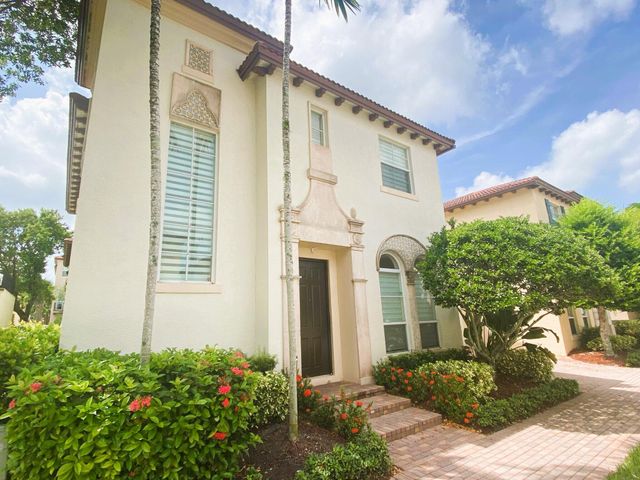 50 Via Poinciana Lane, Boca Raton, FL 33487
