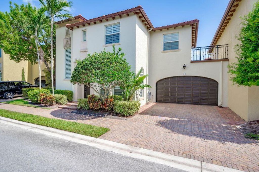 50 Via Poinciana Lane, Boca Raton, FL 33487