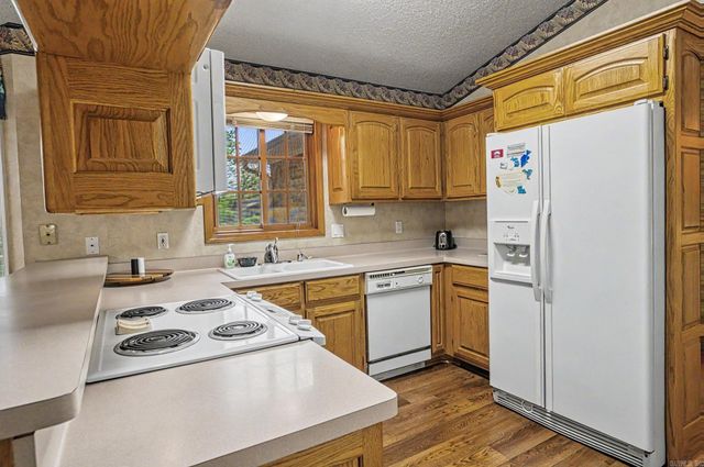 30 Alicante Way, Hot Springs Village, AR 71909