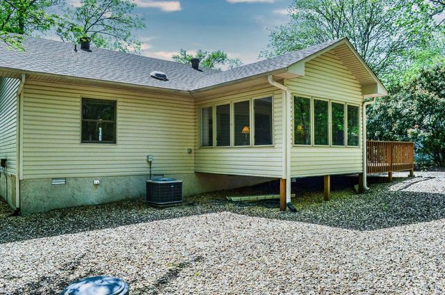 30 Alicante Way, Hot Springs Village, AR 71909