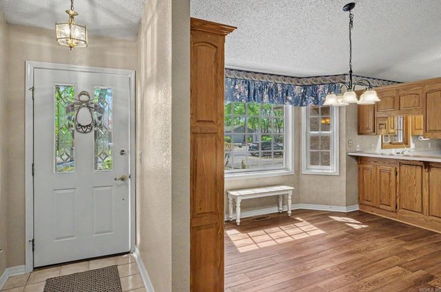 30 Alicante Way, Hot Springs Village, AR 71909