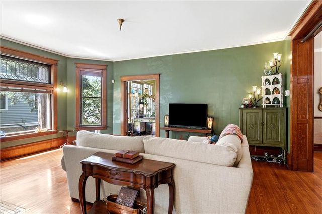 411 SW Woodlawn Avenue, Topeka, KS 66606