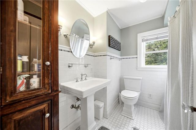 411 SW Woodlawn Avenue, Topeka, KS 66606