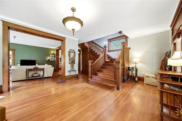 411 SW Woodlawn Avenue, Topeka, KS 66606