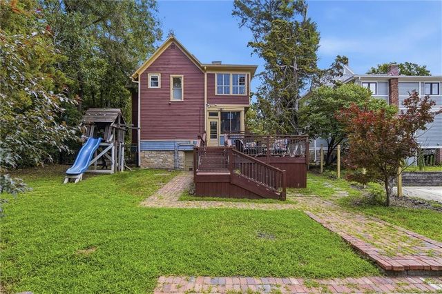 411 SW Woodlawn Avenue, Topeka, KS 66606